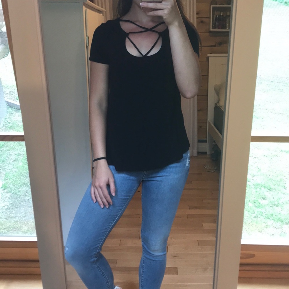 Black criss cross top